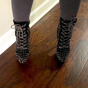 Women’s boots